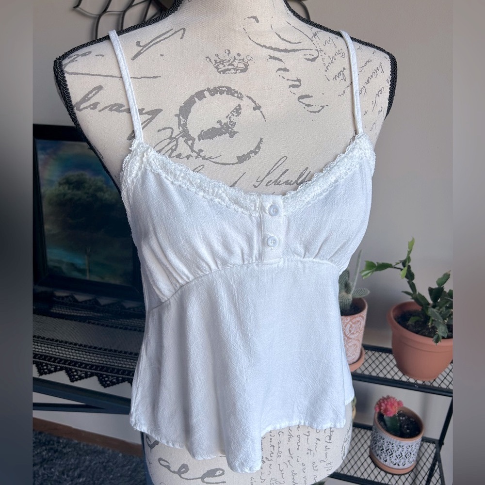 SHEIN White Button-Front Camisole with Lace Trim